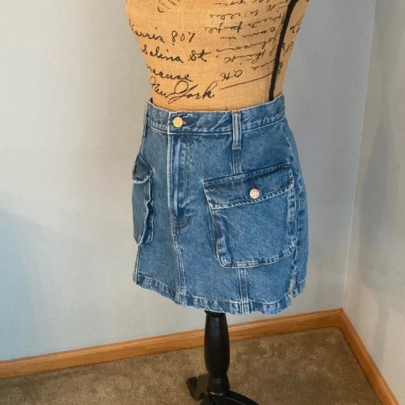 Gap Classic Blue Denim Mini Skirt Women Size 30 / 10 - Picture 2 of 9